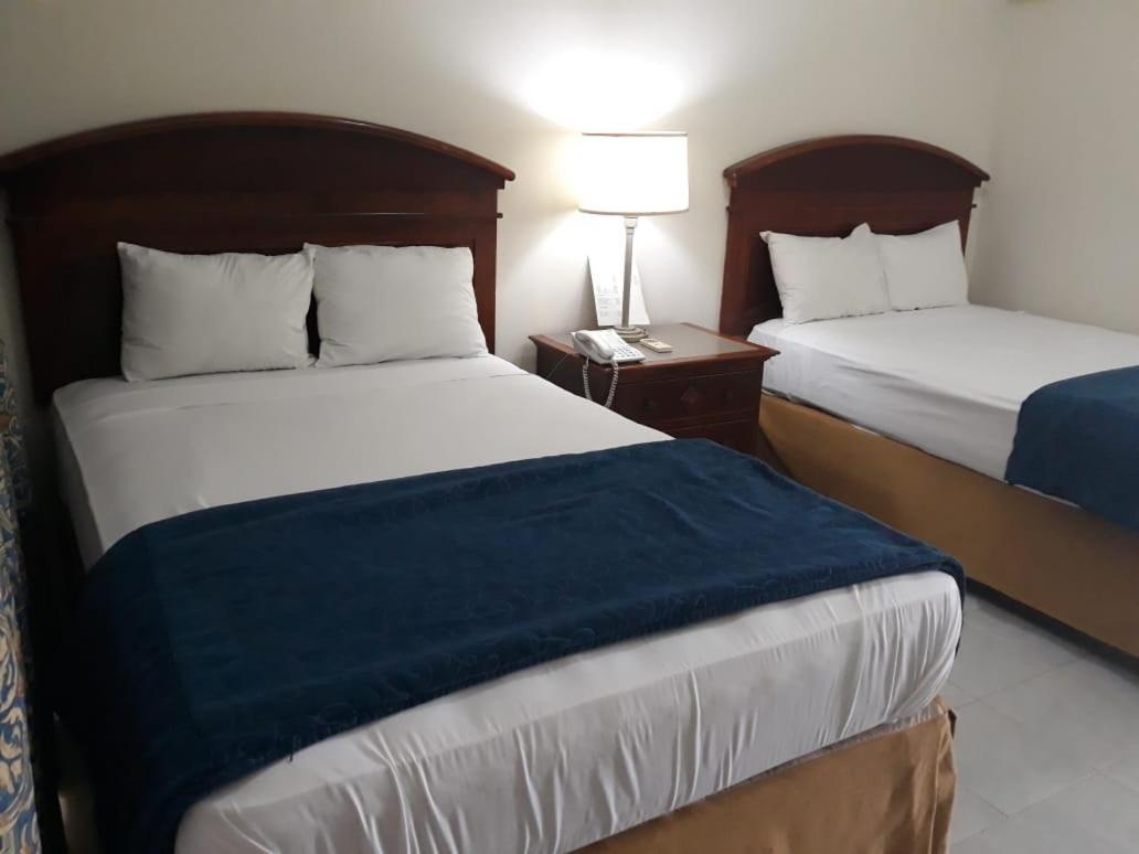 Hotel Novus Caoba Esperanza 외부 사진